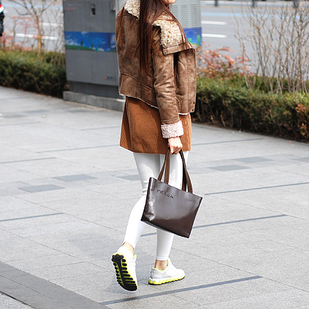 Prada(�����) ���� ���� ��Ʈ�� �̹���5 - ���̺��� �߰���ǰ