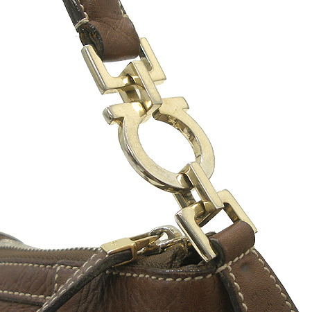 Ferragamo(��󰡸�) 21 4374 ����� ���鰣ġ�� ����ΰ� ����� �̹���3 - ���̺��� �߰���ǰ