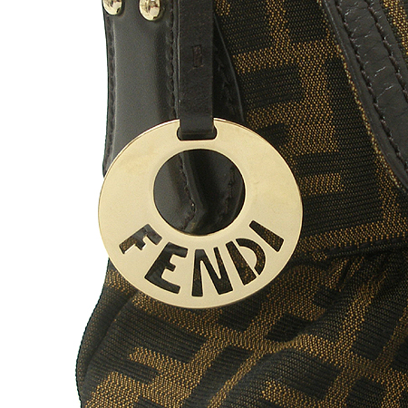 Fendi(���) 8BR436 FF�ΰ� ��ī �к긯 ����� �̹���4 - ���̺��� �߰���ǰ