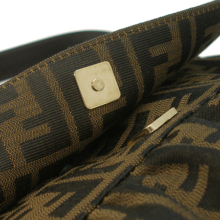 Fendi(���) 8BR436 FF�ΰ� ��ī �к긯 ����� �̹���5 - ���̺��� �߰���ǰ