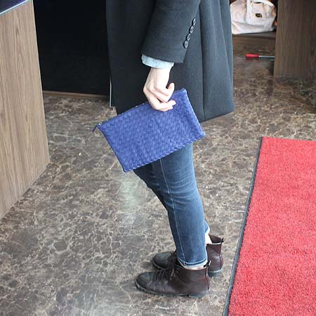 BOTTEGAVENETA (���װ�����Ÿ) 256400 V0010 4023 ��ũ���� �������� ¤�� Ŭ��ġ [��������] �̹���4 - ���̺��� �߰���ǰ