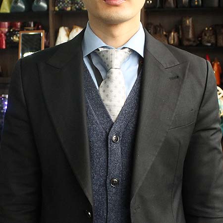 Armani(�Ƹ�����) 100% ��ũ ��Ÿ�� [�б�����������2ȣ��] �̹���5 - ���̺��� �߰���ǰ