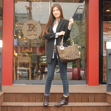 Fendi(���) 8BH187 FF�ΰ� �к긯 ����� [�б�������] �̹���6 - ���̺��� �߰���ǰ