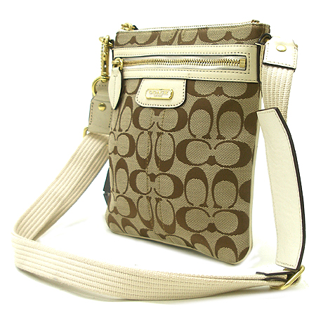 Coach(��ġ) 42190 �ñ׳�ó �ڰ��� ũ�ν��� �̹���2 - ���̺��� �߰���ǰ
