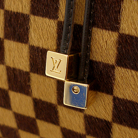 Louis Vuitton(���̺���) M91131 �ٹ̿� ���� ��ġ ������ ��Ʈ�� �̹���3 - ���̺��� �߰���ǰ