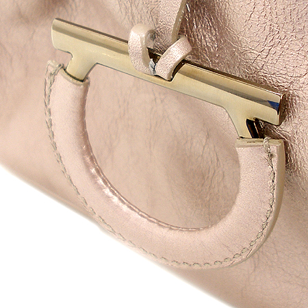 Ferragamo(��󰡸�) 21 A722 ��Ż�� ���� ����� �̹���4 - ���̺��� �߰���ǰ
