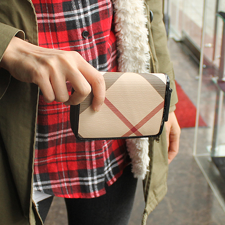 Burberry(������) 37993851 �� ��� üũ ¤�� ������ �̹���6 - ���̺��� �߰���ǰ