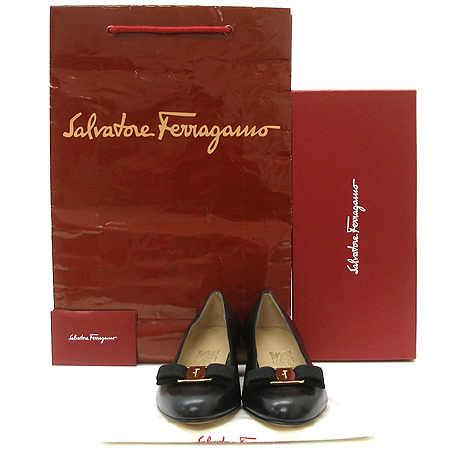 Ferragamo(��󰡸�) FH301077 7H �������� ���� VARA �ٶ� ��ķΰ� ������ ���� [��������] �̹���2 - ���̺��� �߰���ǰ