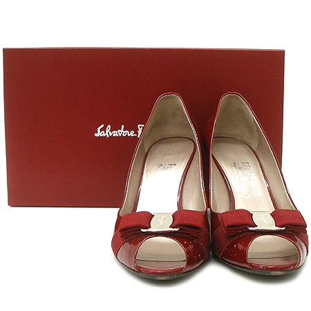 Ferragamo(��󰡸�) RIBES ���� �ٶ� ��� ���̴�Ʈ ������ ������ ���� �̹���2 - ���̺��� �߰���ǰ