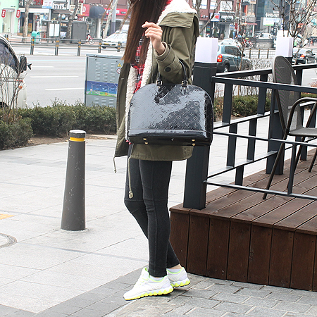 Louis Vuitton(���̺���) M91448 ���׷� ������ �˸� MM ���� ���Ǵ� ��Ʈ�� [�ϻ����] �̹���7 - ���̺��� �߰���ǰ
