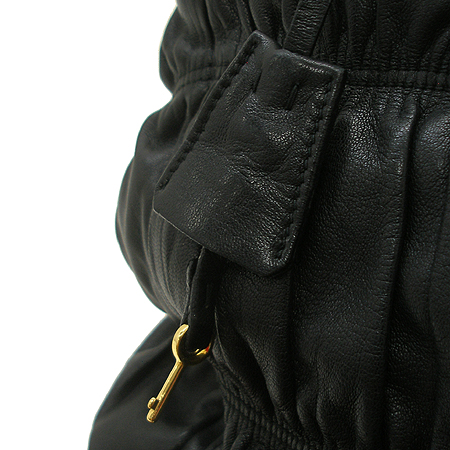 Prada(�����) BN1636 ���� ���� �ĵ��� NERO ��Ʈ�� �̹���5 - ���̺��� �߰���ǰ