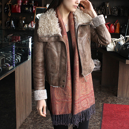 Metrocity(��Ʈ�ν�Ƽ) ������ �� �� ���÷� �̹���5 - ���̺��� �߰���ǰ
