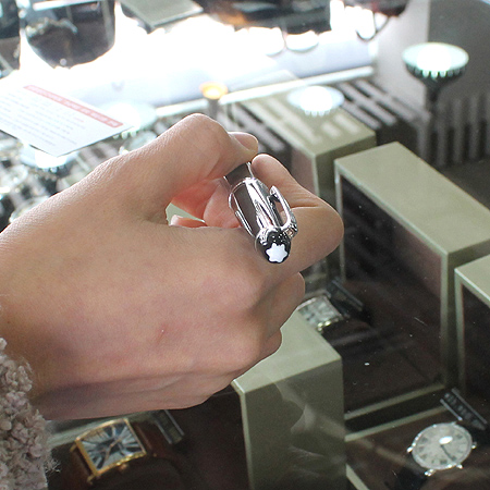 Montblanc(������) P145 ���̽��ͽ�ƣ 14K ���� ���� ������ (�� ������ EF) �̹���6 - ���̺��� �߰���ǰ