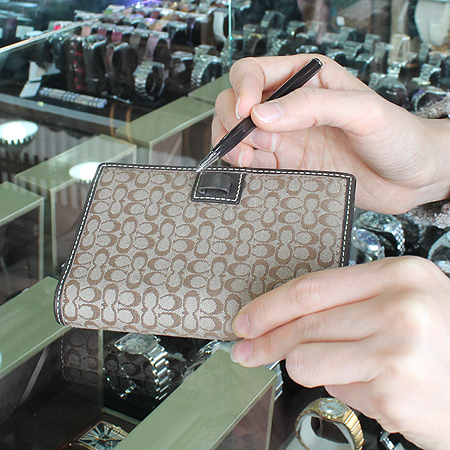 Coach(��ġ) �ñ׳�ó �ڰ��� ���̾ Ŀ�� + ���� �̹���7 - ���̺��� �߰���ǰ
