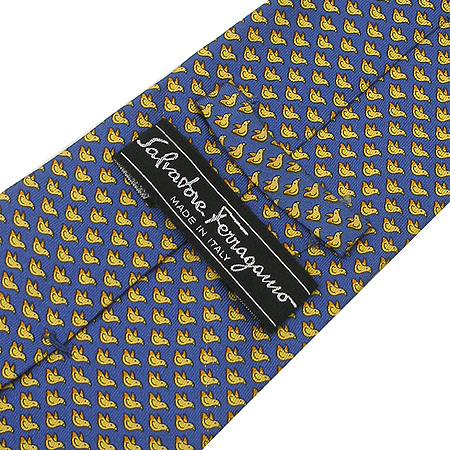 Ferragamo(��󰡸�) 100% ��ũ ��Ÿ�� �̹���3 - ���̺��� �߰���ǰ
