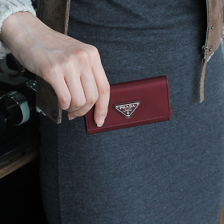 Prada(�����) M222A ���� �к긯 �ﰢ�ΰ� 6ŰȦ�� Ű���̽� [��������] �̹���6 - ���̺��� �߰���ǰ