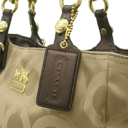 Coach(��ġ) 15758 �ñ׳�ó �ڰ��� ����� �̹���4 - ���̺��� �߰���ǰ