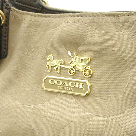 Coach(��ġ) 15758 �ñ׳�ó �ڰ��� ����� �̹���5 - ���̺��� �߰���ǰ