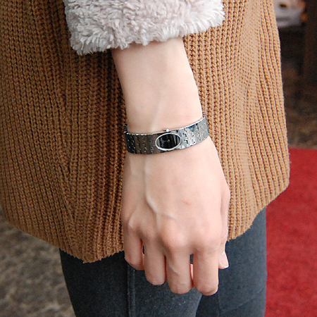Dior(ũ����î���) D70-100 �簢 ��ƿ ������ �ð� �̹���6 - ���̺��� �߰���ǰ