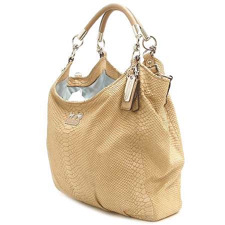 Coach(��ġ) 16349 ���� ������ ȣ�� ����� �̹���3 - ���̺��� �߰���ǰ