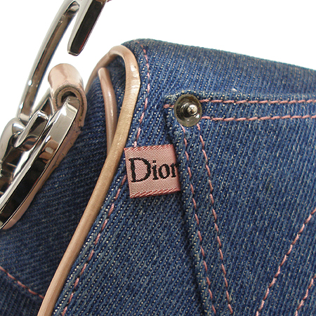 Dior(ũ����î���) ���� ���� ��ũ ���̴�Ʈ ��Ƽġ ����� �̹���3 - ���̺��� �߰���ǰ