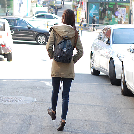 Prada(�����) �к긯 ���� �̹���7 - ���̺��� �߰���ǰ