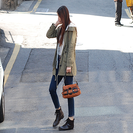 Fendi(���) 8BR551 ���� ���� ü�� B�� ����� �̹���6 - ���̺��� �߰���ǰ