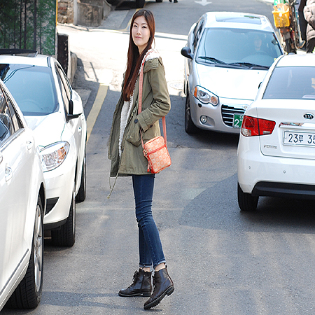 Ferragamo(��󰡸�) �ΰ� �к긯 �̴� ũ�ν��� �̹���6 - ���̺��� �߰���ǰ