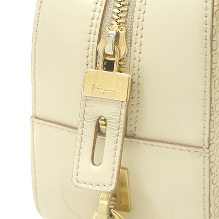 Ferragamo(��󰡸�) 21 2340 ��ġ�� �ΰ� ��� ��Ʈ�� �̹���5 - ���̺��� �߰���ǰ