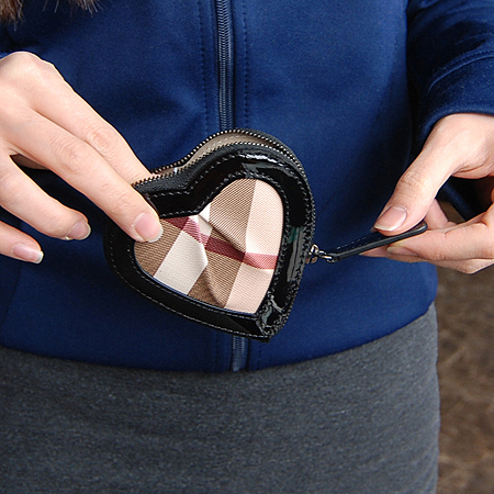 Burberry(������) ��� üũ PVC ��Ʈ ���� ���� [��ġ��] �̹���7 - ���̺��� �߰���ǰ