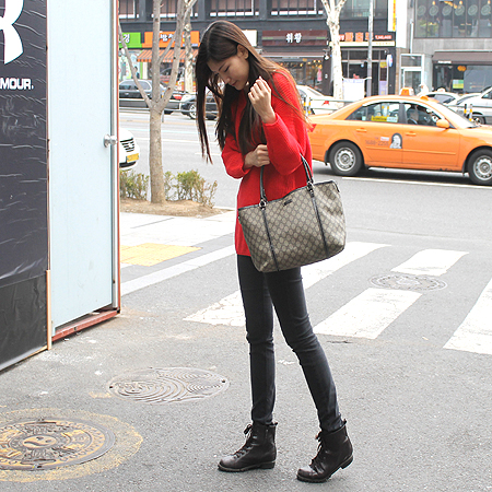 Gucci(����) 197953 GG �ΰ� PVC ���̴�Ʈ Ʈ���� ���� ����� �̹���7 - ���̺��� �߰���ǰ