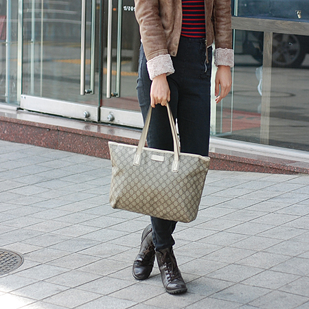 Gucci(����) 181084 GG�ΰ� PVC ���� ����� [�б�����������2ȣ��] �̹���6 - ���̺��� �߰���ǰ
