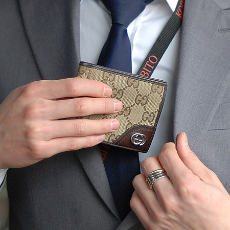 Gucci(����) 181678 GG �ΰ� �ڰ��� ���� �ΰ� ��� �Ӵ�Ŭ�� ������ �̹���6 - ���̺��� �߰���ǰ