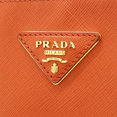 Prada(�����) BN1802 SAFFIANO LUX ������ ���� ��Ʈ�� [�б�����������2ȣ��] �̹���4 - ���̺��� �߰���ǰ