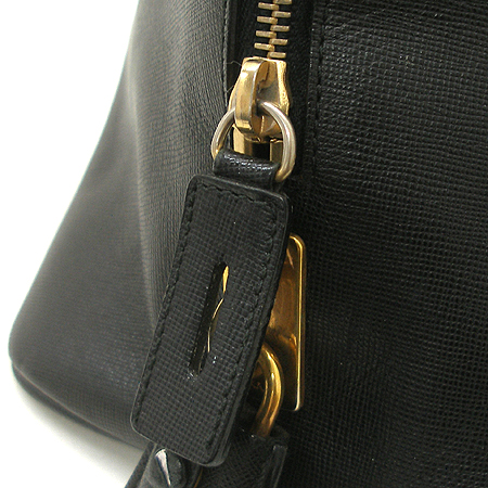 Prada(�����) ���� ���ǾƳ� ���� ��Ʈ�� �̹���4 - ���̺��� �߰���ǰ