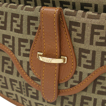 Fendi(���) 8BT088 FF�ΰ� �ڰ��� ũ�ν��� �̹���3 - ���̺��� �߰���ǰ