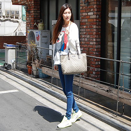 Gucci(����) 211137 GG�ΰ� PVC ���� ����� �̹���7 - ���̺��� �߰���ǰ