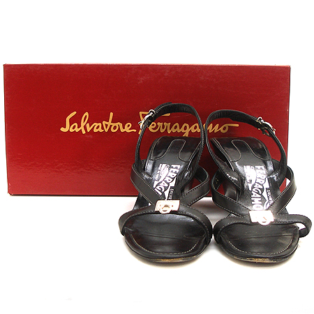 Ferragamo(��󰡸�) ���� ���� ���� ��ġ�� ��� ������ ������ �̹���2 - ���̺��� �߰���ǰ