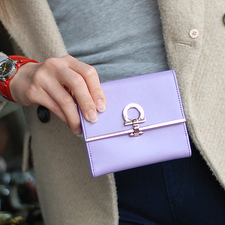 Ferragamo(��󰡸�) 22 4639 ���ǾƳ� ���� ��ġ�� ��Ŭ ��� ������ �̹���6 - ���̺��� �߰���ǰ