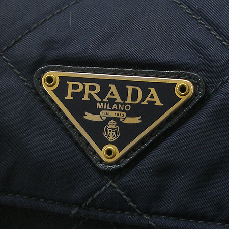 Prada(�����) ���̺� ���� ���� �к긯 ����ΰ� ü�� ����� �̹���4 - ���̺��� �߰���ǰ