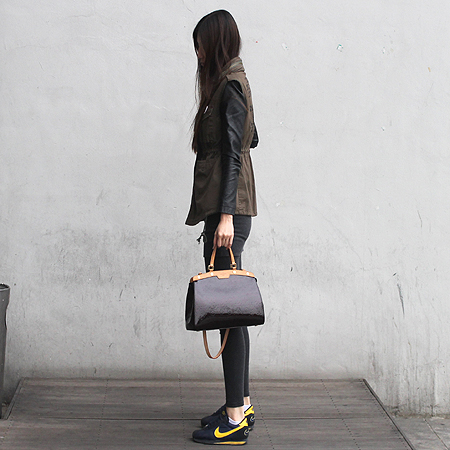 Louis Vuitton(���̺���) M91619 ���׷� ������ �Ƹ���� �극��MM 2WAY [�б�����������2ȣ��] �̹���6 - ���̺��� �߰���ǰ