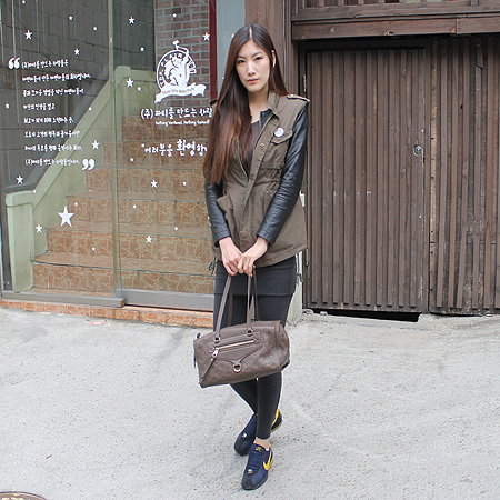 Louis Vuitton(���̺���) M93414 ���׷� ������Ʈ �ӽ��Ƿ� ����� �̹���7 - ���̺��� �߰���ǰ