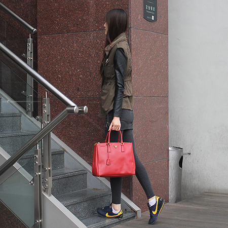 Prada(�����) BN1786 ���ǾƳ� ��Ʈ�� �̹���7 - ���̺��� �߰���ǰ