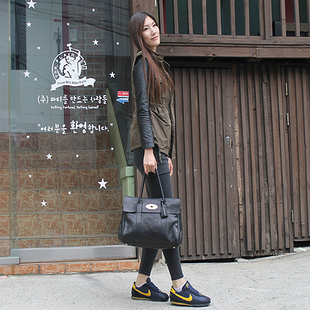 MULBERRY(�ֹ���) HH5988 ���� ���� ���̽����� M ������ ��Ʈ�� [�б�����������2ȣ��] �̹���7 - ���̺��� �߰���ǰ