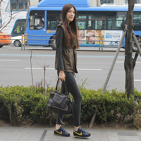 GIVENCHY(�����) ���� ���� �ǵ��� S������ 2WAY [�б�������] �̹���6 - ���̺��� �߰���ǰ