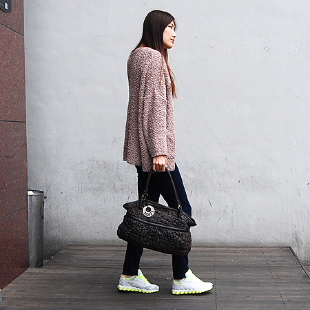 Fendi(���) 8BH186 �簡�� L ������ ���� ����� �̹���6 - ���̺��� �߰���ǰ
