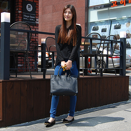 Ferragamo(��󰡸�) 21-B949 ���� ��ġ�� �ΰ� ���ǾƳ� ���� ��Ʈ�� �̹���7 - ���̺��� �߰���ǰ