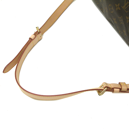 Louis Vuitton(���̺���) M40391 ���׷� ĵ���� ���� ���ǵ�30 ��Ʈ�� + �����Ʈ�� [��������] �̹���3 - ���̺��� �߰���ǰ