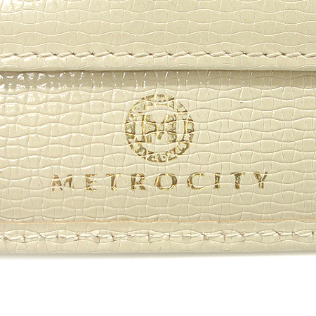 Metrocity(��Ʈ�ν�Ƽ) ���� �ΰ� ��� 3�� ������ �̹���5 - ���̺��� �߰���ǰ
