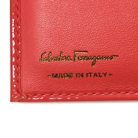 Ferragamo(��󰡸�) 22 A832 ���̴�Ʈ ��ũ �����ٶ���� 2�� ������ [�д����] �̹���5 - ���̺��� �߰���ǰ